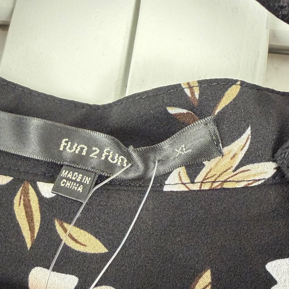 Fun2Fun Mackenzie Henley Blouse Black‎ Floral Roll Tab Sleeve Top XL